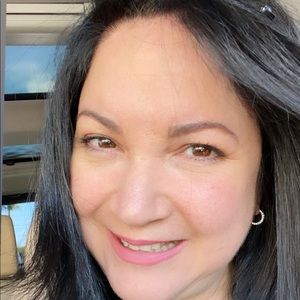 Meet your Posher, Yelitze